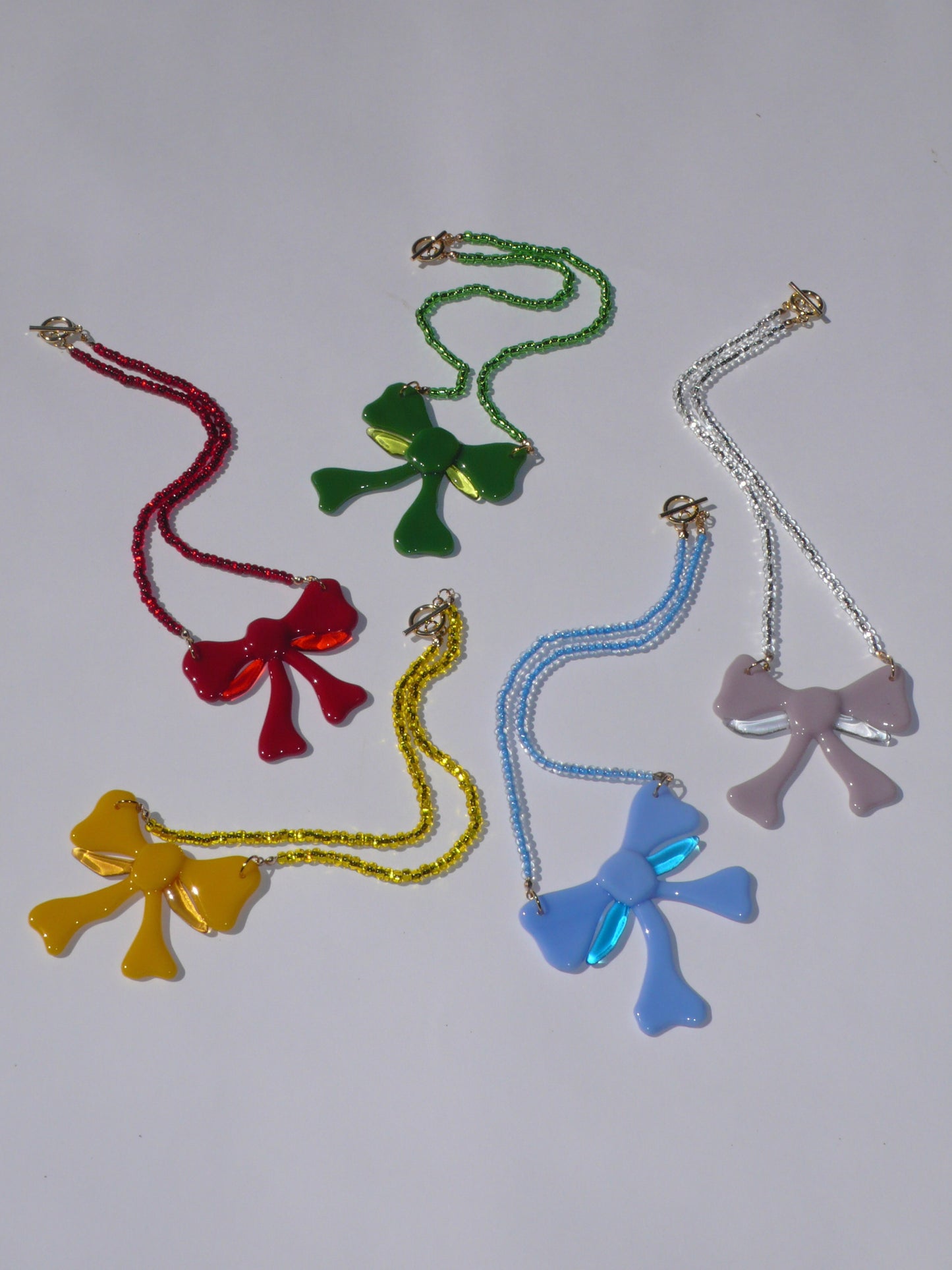 The Bow Necklace